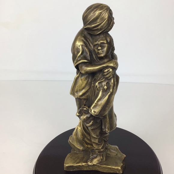 Brass Christian statue of Mother & Child on base - Picture 9 of 13